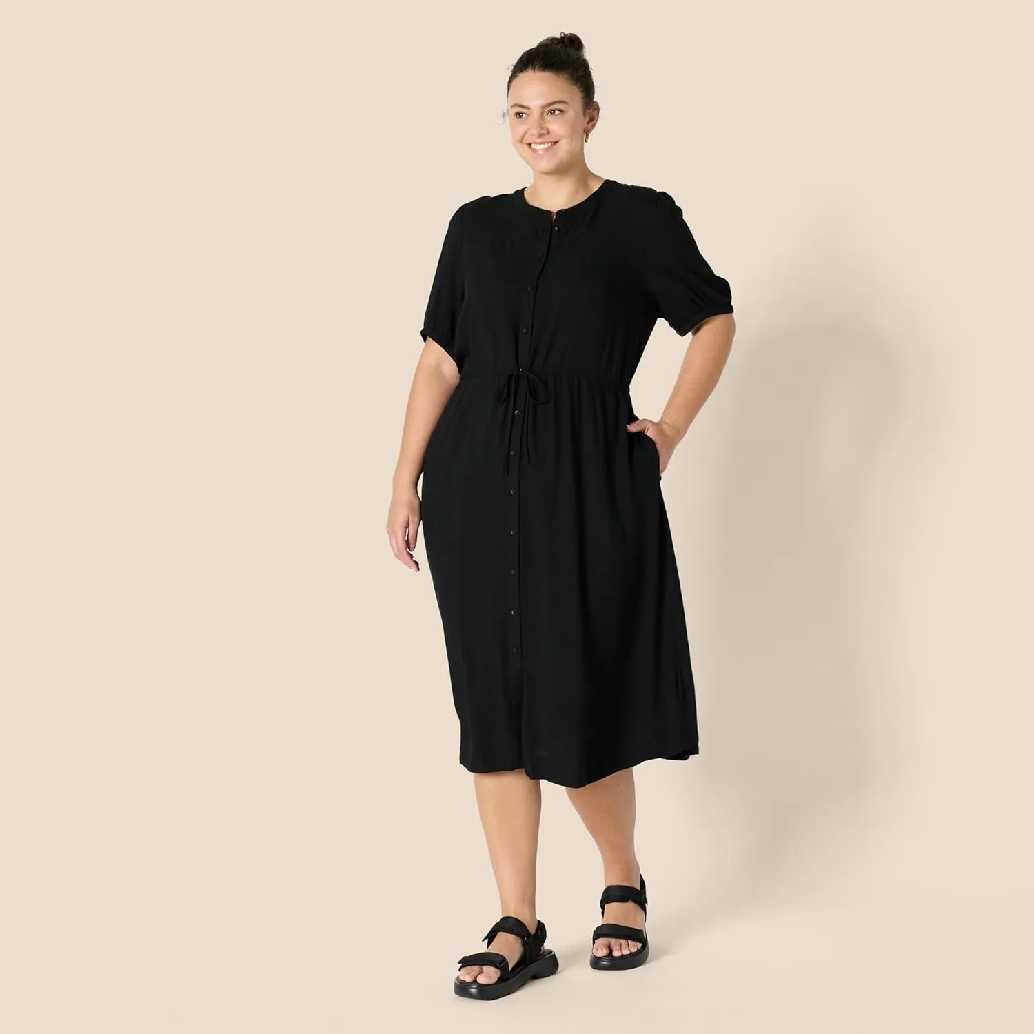 Amazon Essentials Women's Relaxed Fit Half-Sleeve Waisted Midi A-Line Dress
