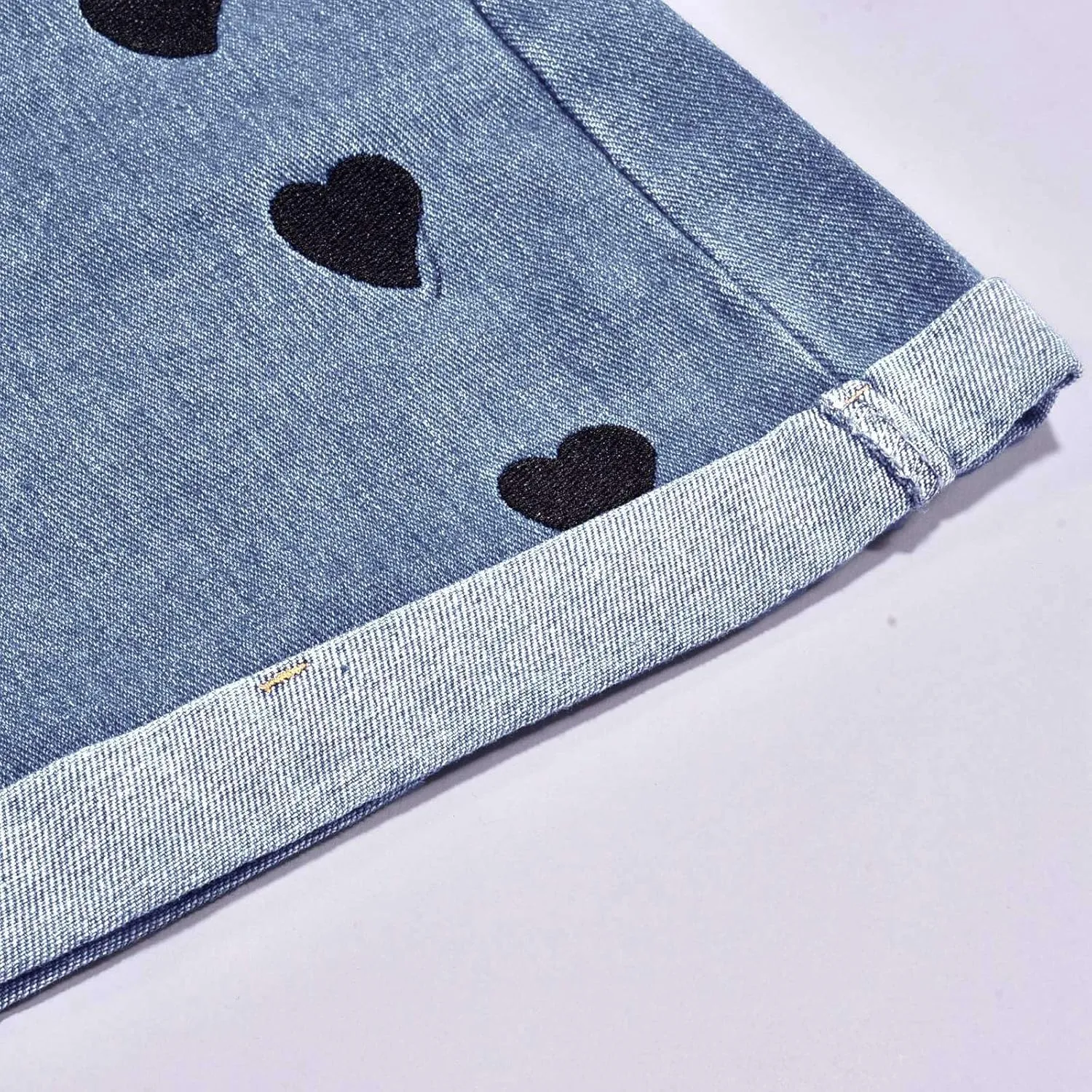 FZVYD Women Jean Shorts High Waisted 2025 Summer Trendy Flat Pockets Cutoff Stretchy Casual Wide Leg Heart Print Denim Short