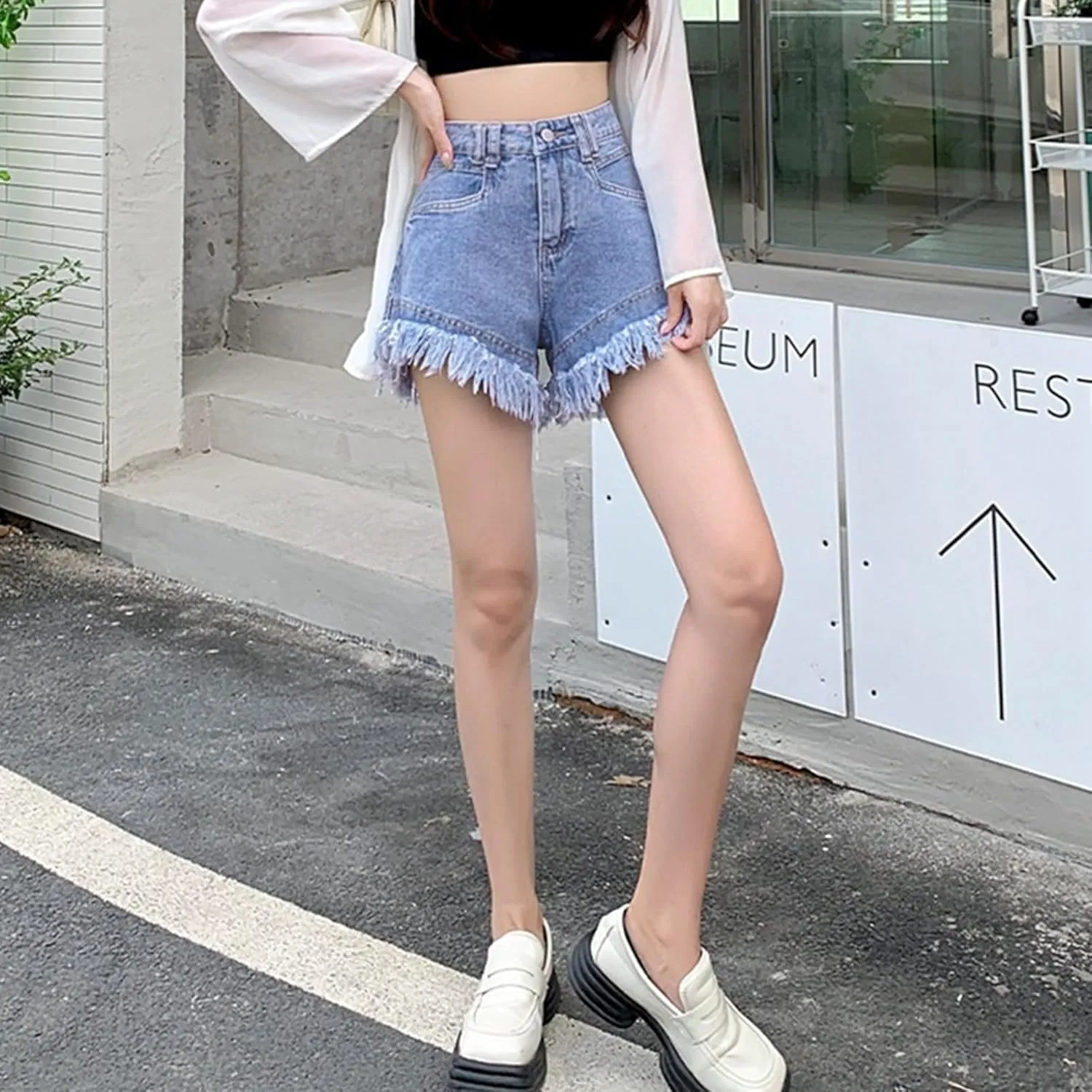 FZVYD Women Jean Shorts High Waisted 2025 Summer Trendy Flat Pockets Cutoff Stretchy Casual Wide Leg Heart Print Denim Short
