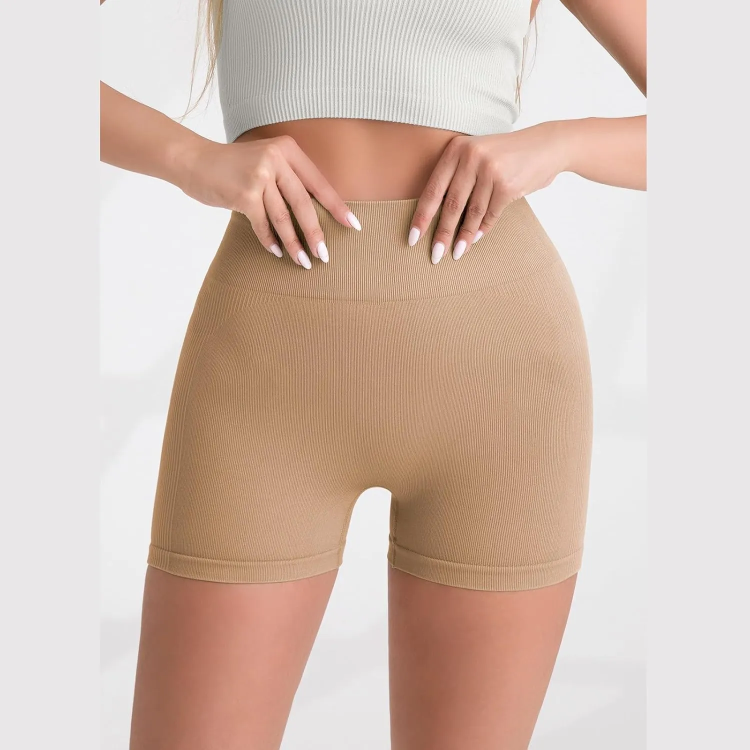 Women's Sports Tight Lifting Hip Five Pants High Waist Seamless Yoga Fitness Pants Short Pants